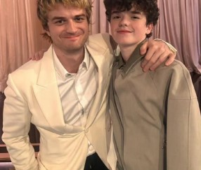 足彩310-欧文·库珀金球奖追星合影|金球奖颁奖典礼|颁奖典礼_新浪体育_新浪新闻