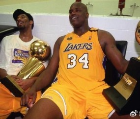 足彩310-04年奥尼尔被交易如何轰动联盟？看完当时各队的筹码，这才是超巨