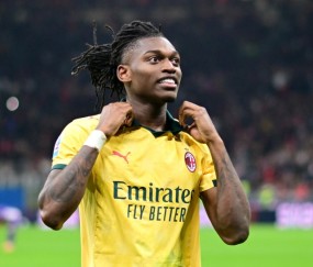 记者谈米兰训练情况：莱奥、加比亚等人和青年队进行了1场友谊赛